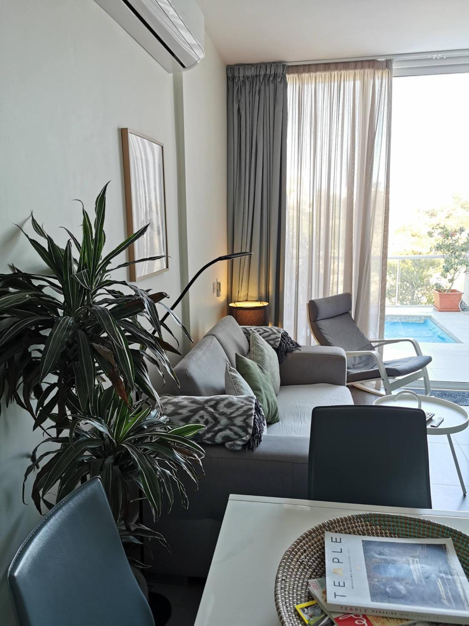 Duplex Maisonette With Heated P-Pool And Jacuzzi Saint Julian's Bagian luar foto